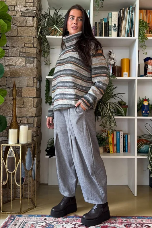 Braemar Stripey Knit Greys